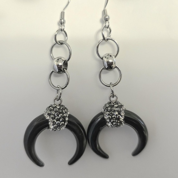 NEW!  Double Horn Moon Witchy Funky Dangle Earrings - Picture 5 of 8